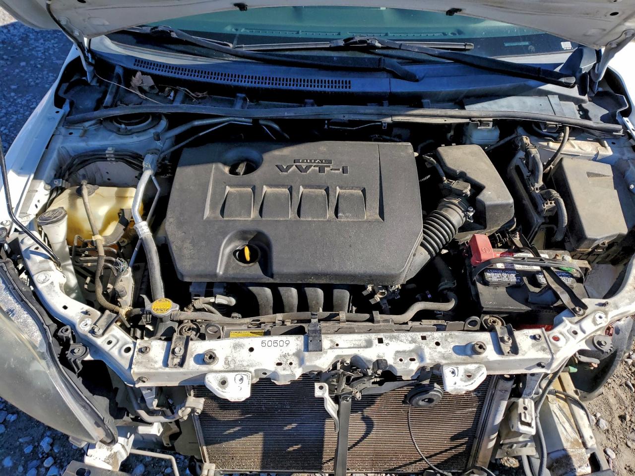 Toyota Corolla Base Image 13