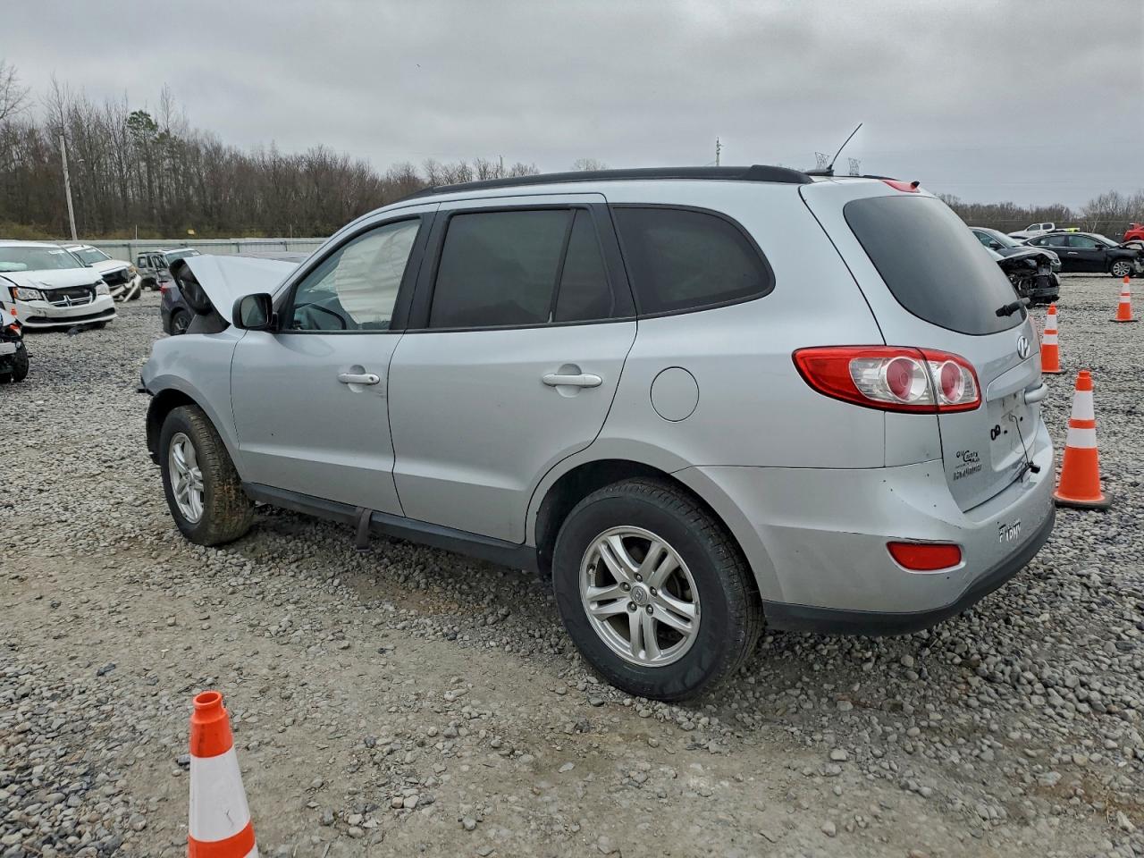 Hyundai SANTA FE Gls Image 2