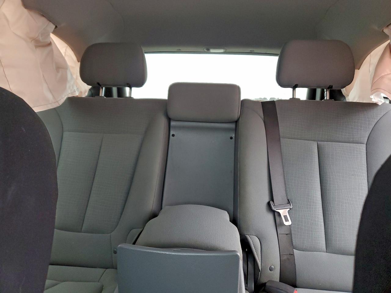 Hyundai SANTA FE Gls Image 10