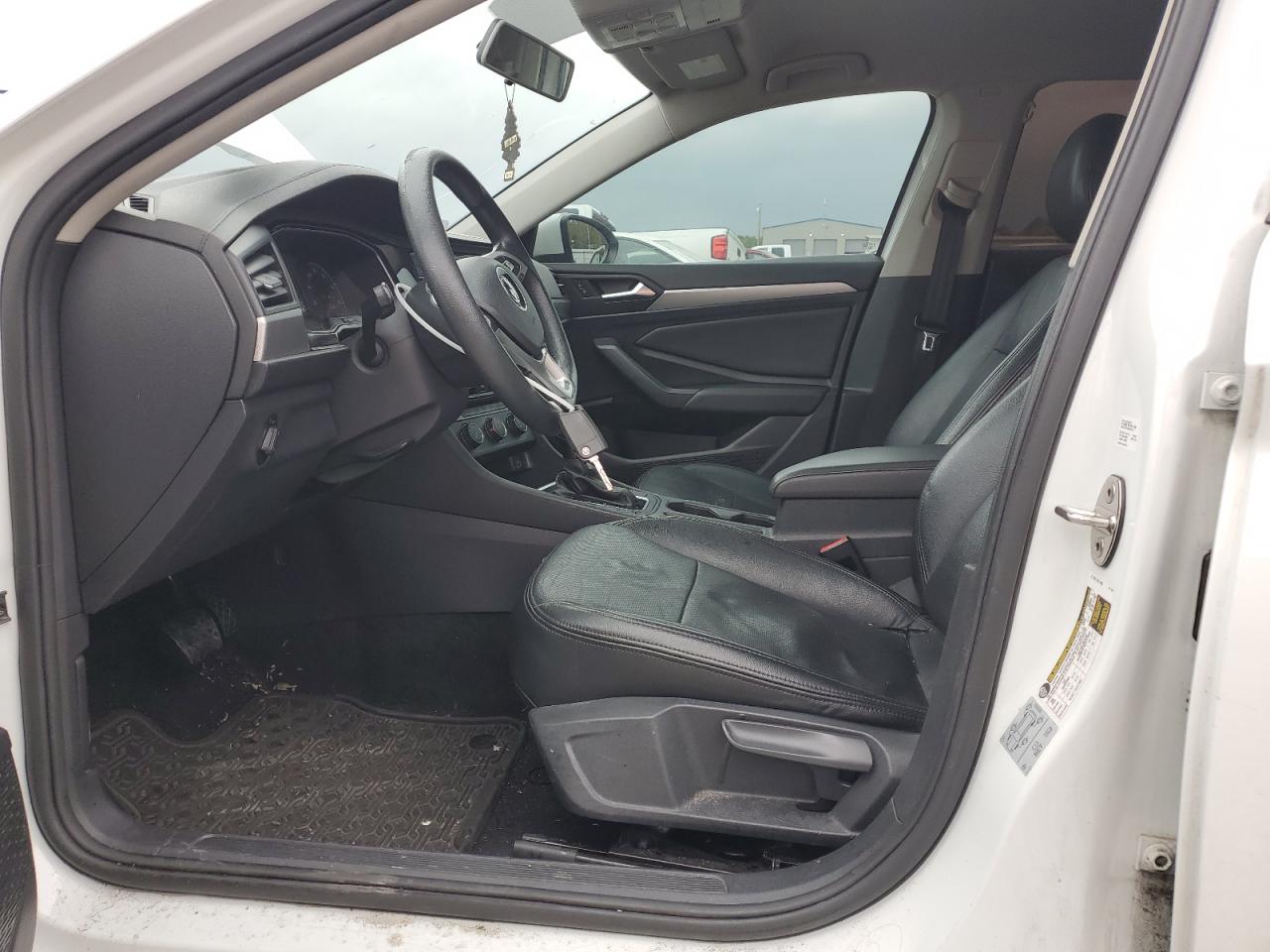 Volkswagen Jetta S Image 4