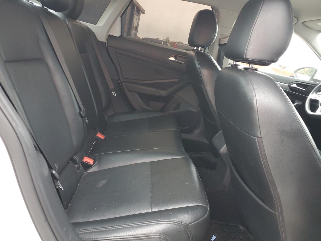 Volkswagen Jetta S Image 3