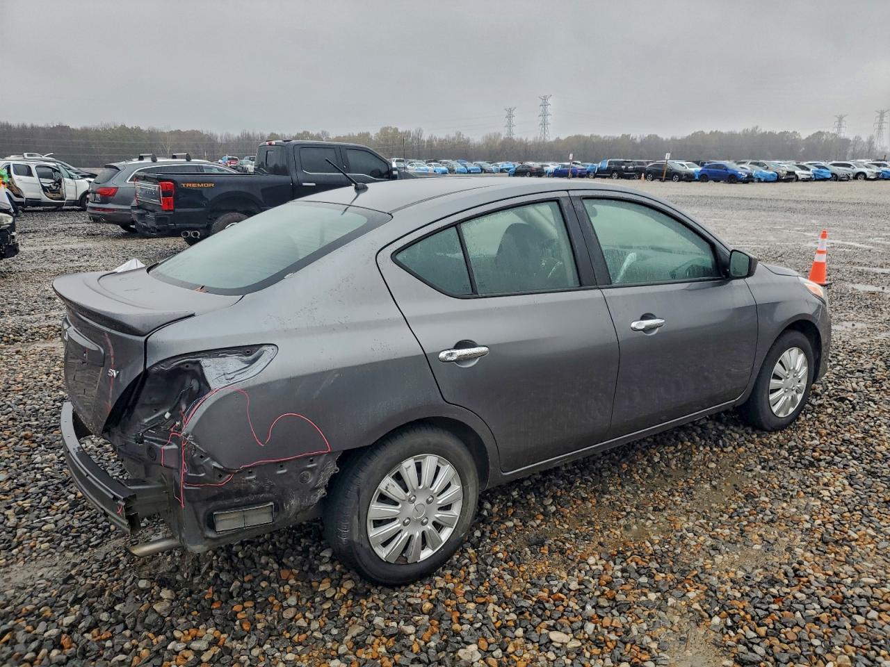 Nissan Versa S Image 3