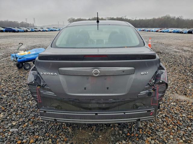 Nissan Versa S Image 7