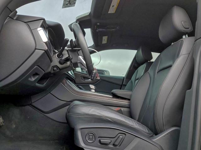 Audi Q8 Premium Plus S-line Image 8