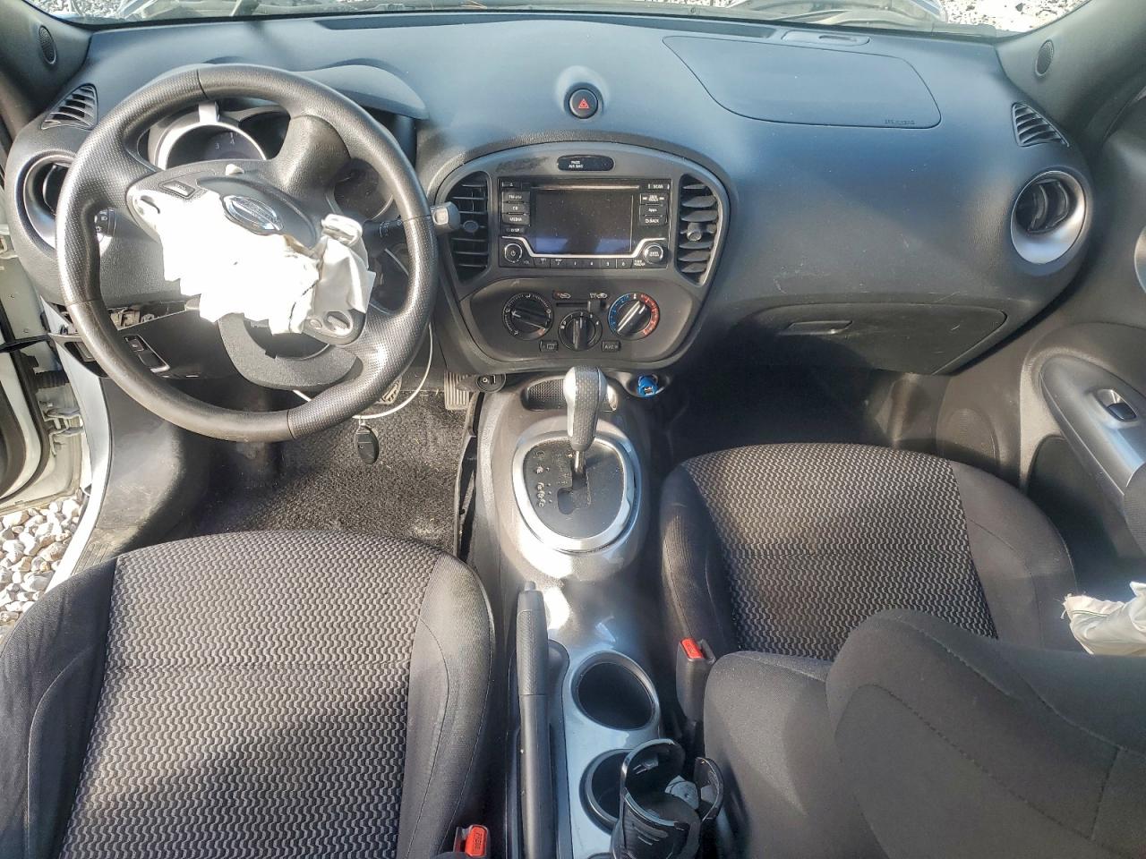 Nissan JUKE S Image 9