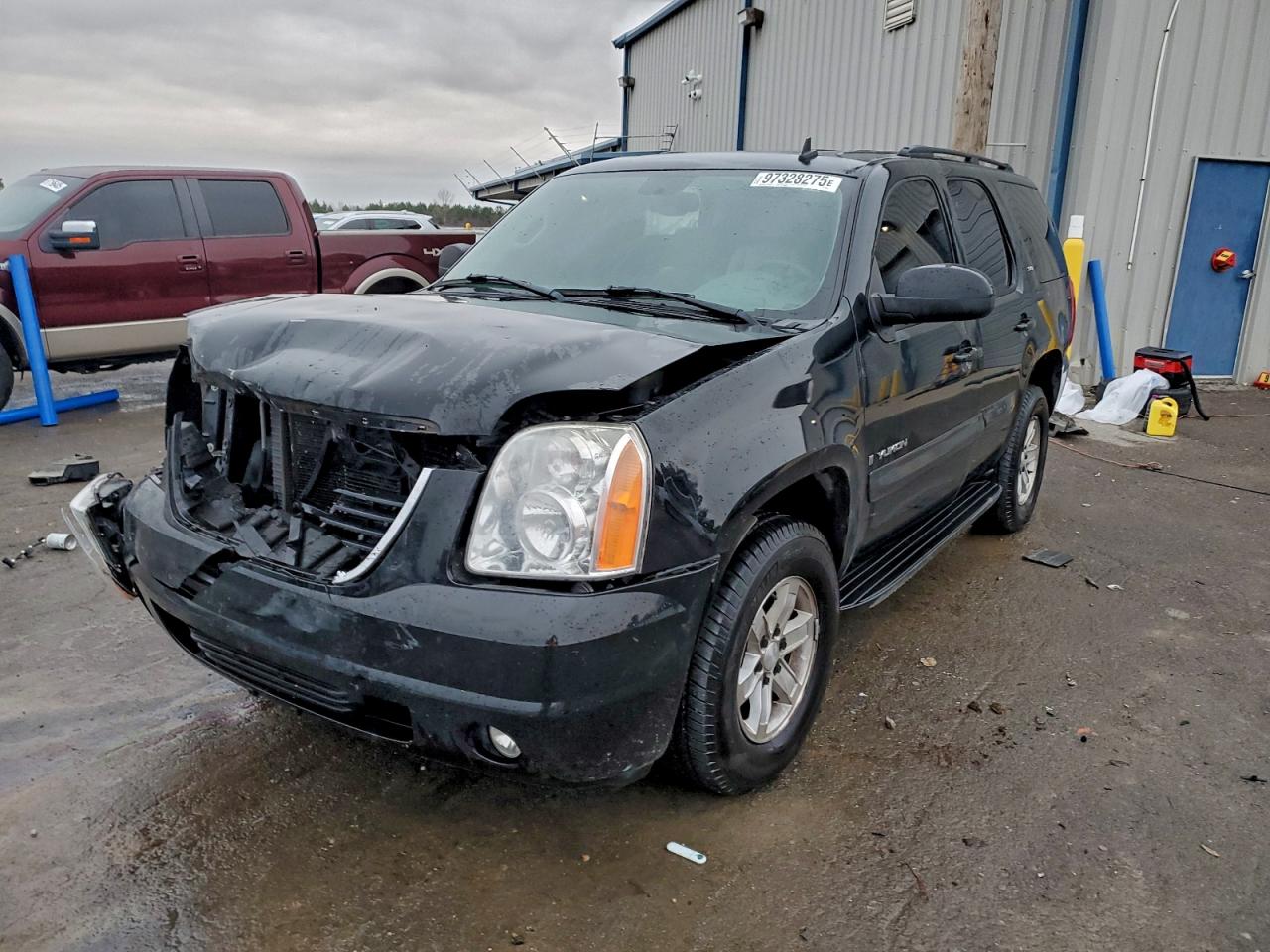 GMC Yukon Image 1