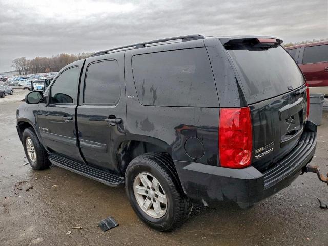 GMC Yukon Image 13
