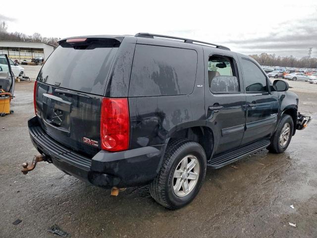 GMC Yukon Image 12