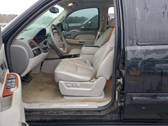 GMC Yukon Image 2