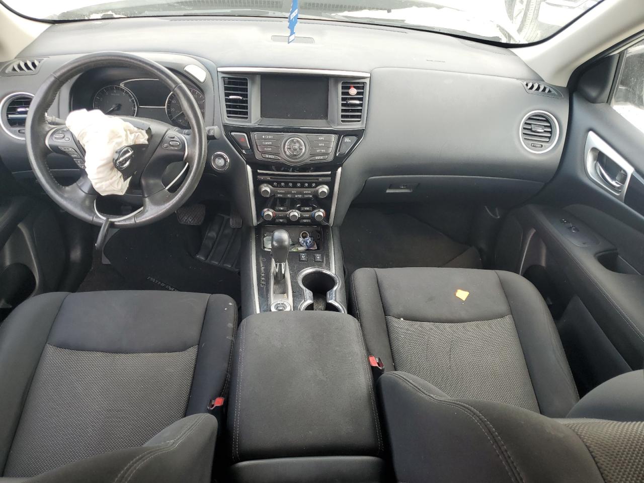 Nissan Pathfinder S Image 5