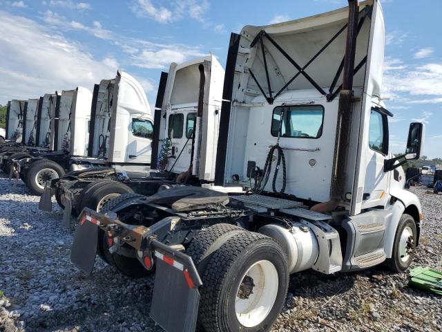 Peterbilt 579 Image 10