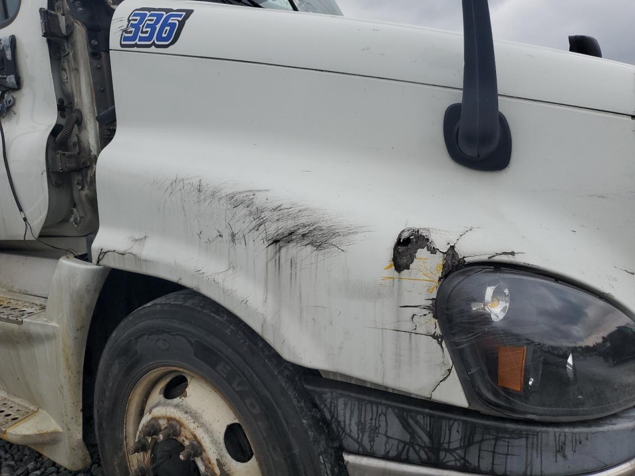 Freightliner Cascadia 1 Image 5