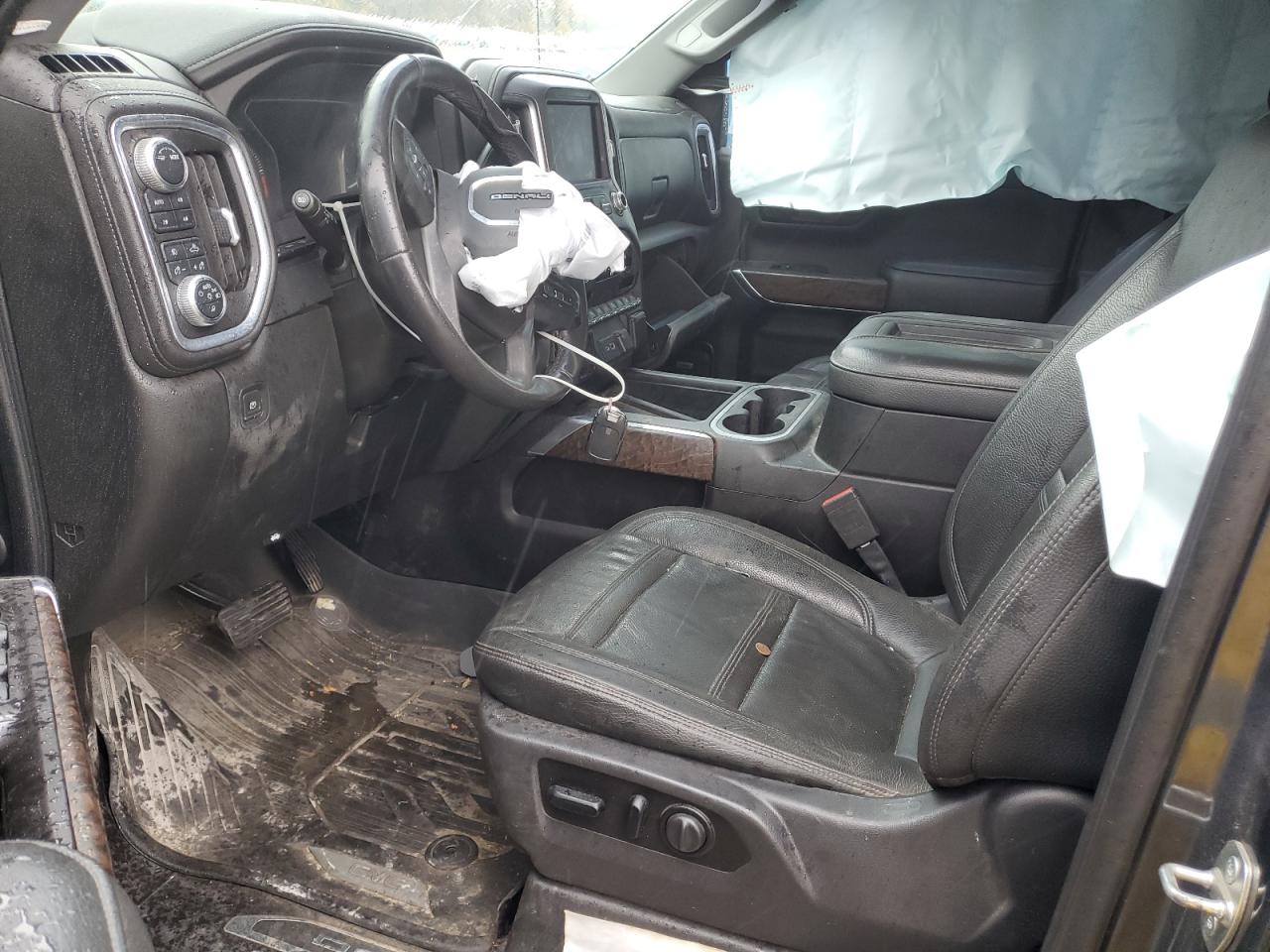 GMC Sierra K1500 Denali Image 6