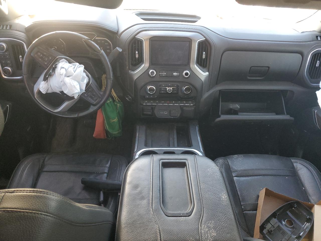 GMC Sierra K1500 Denali Image 4