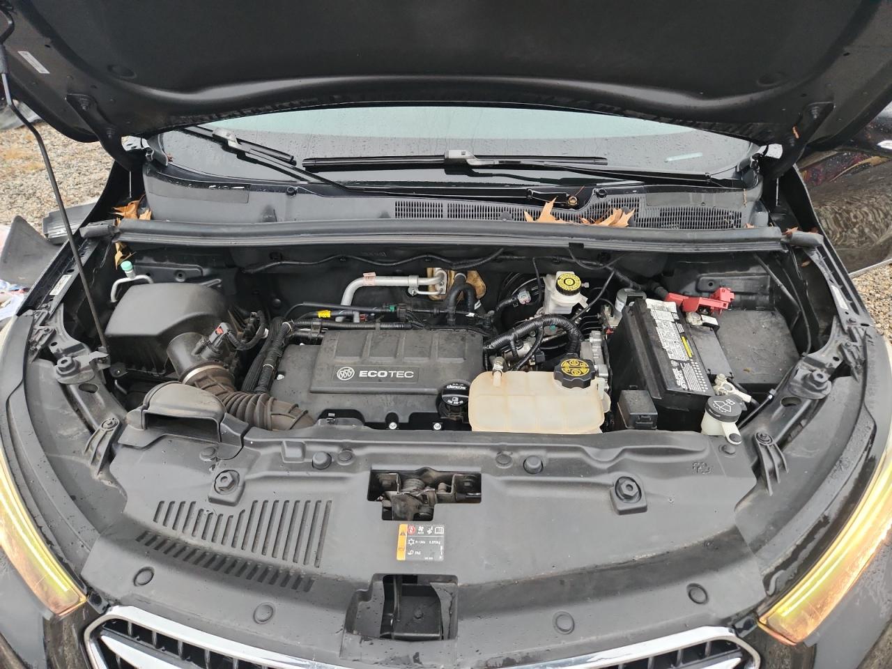 Buick Encore Sport Touring Image 5