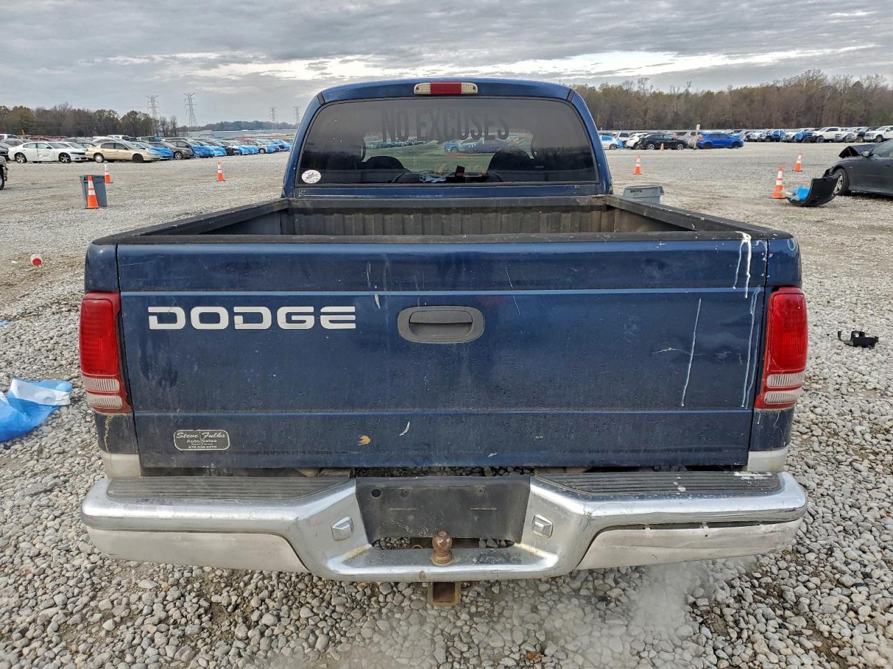 Dodge Dakota Quad Image 3