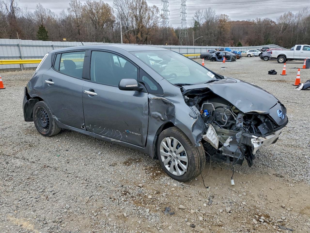 Nissan LEAF S Image 5