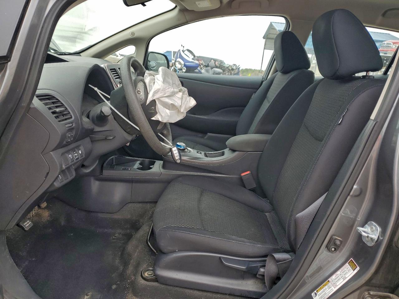 Nissan LEAF S Image 7