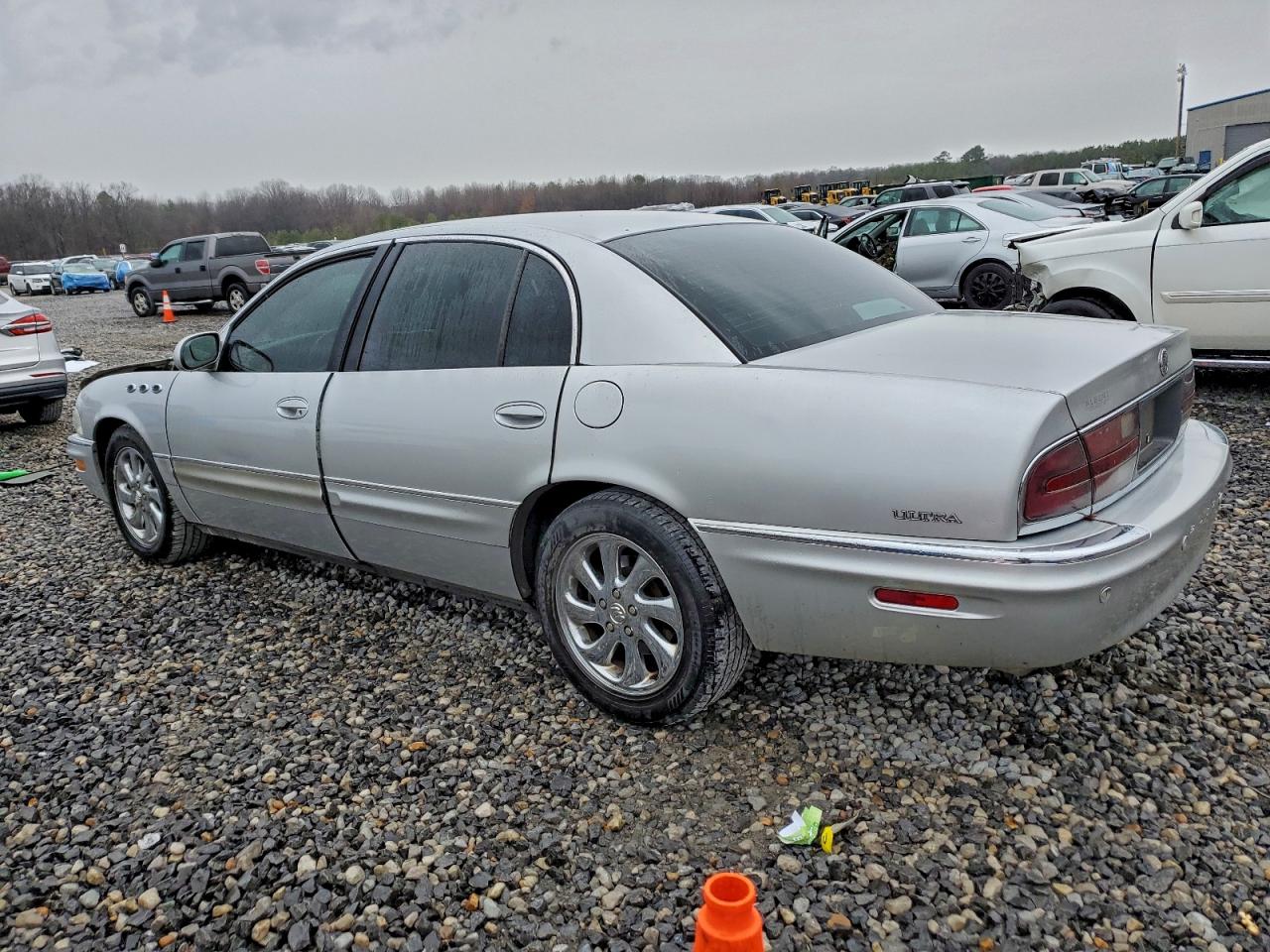 Buick Park Ave Ultra Image 8