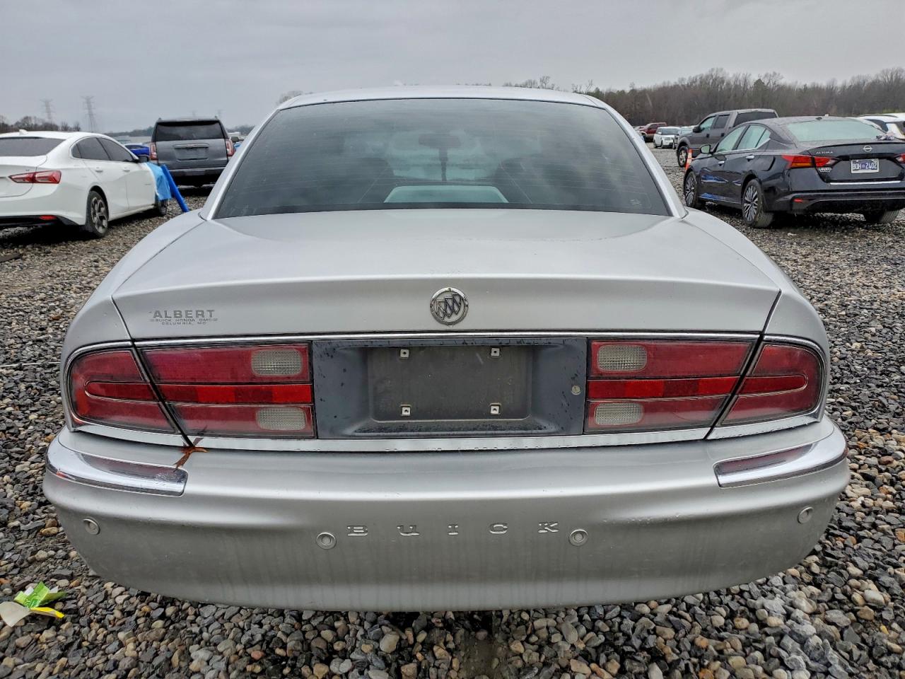 Buick Park Ave Ultra Image 10