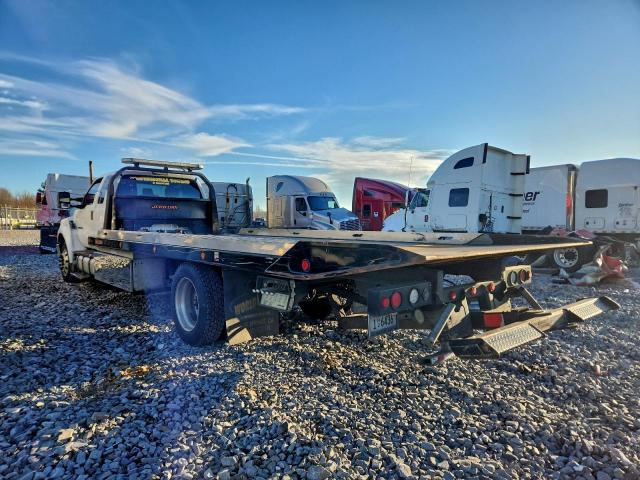 Ford F-650 Super Duty Image 4