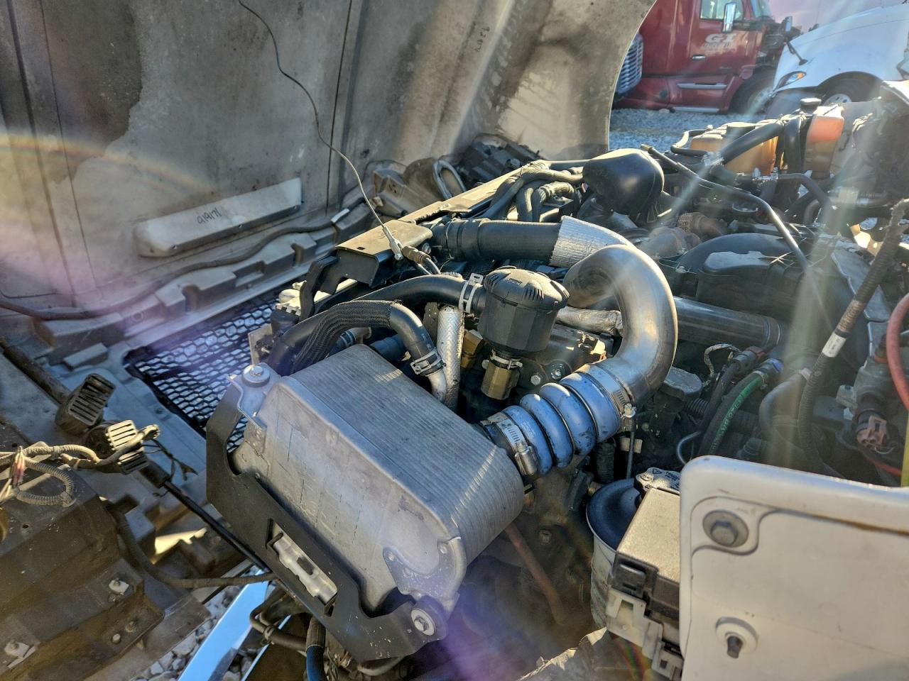 Ford F-650 Super Duty Image 8