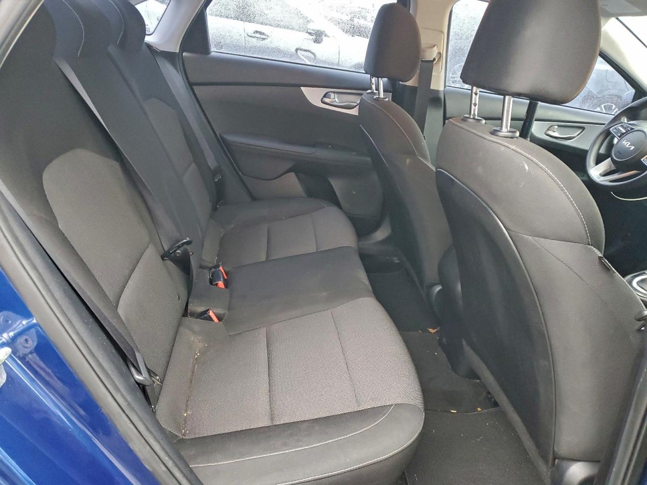 Kia Forte Fe Image 6