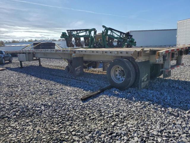 Rave Trailer Image 9