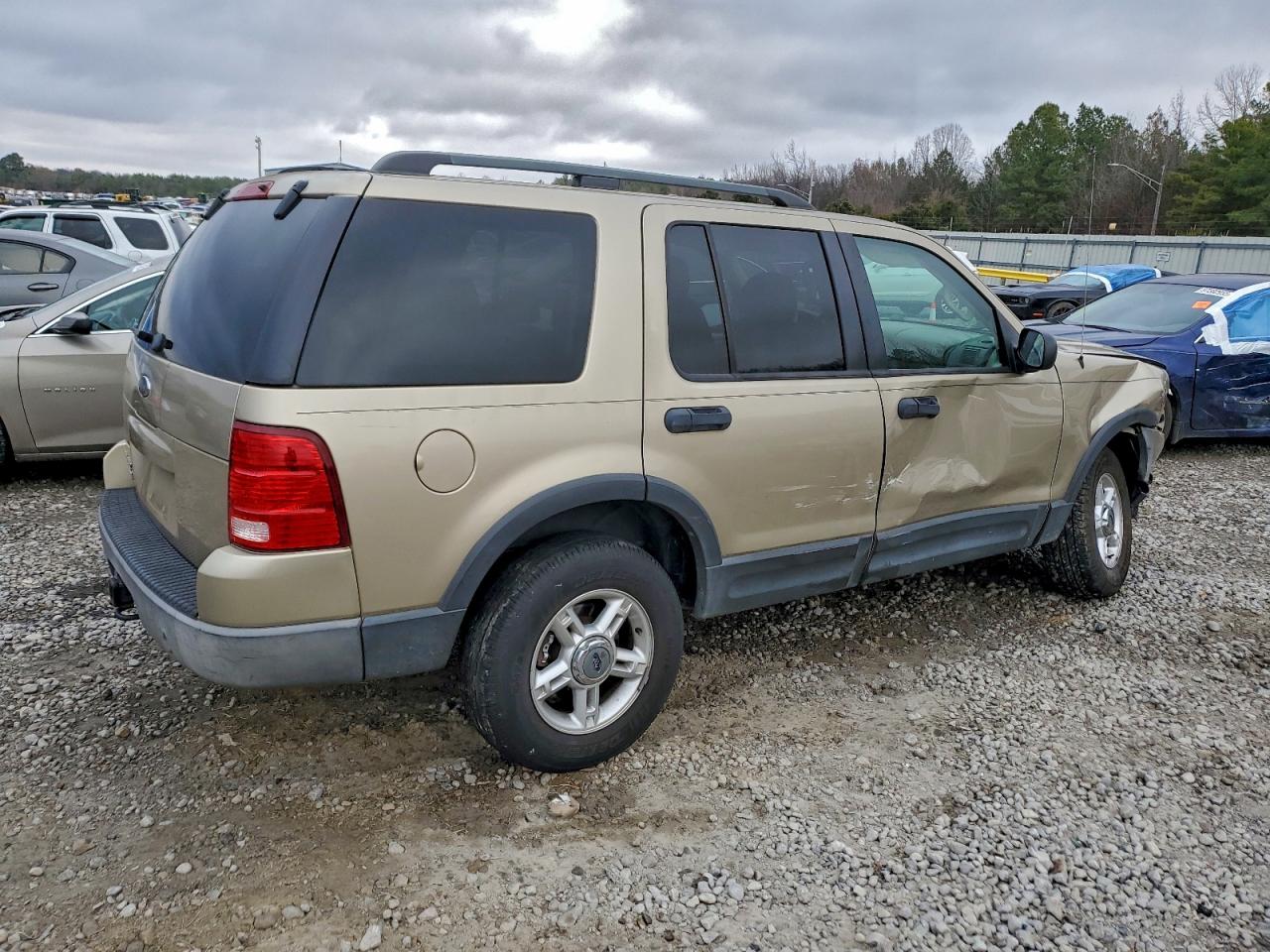 Ford Explorer Xlt Image 5