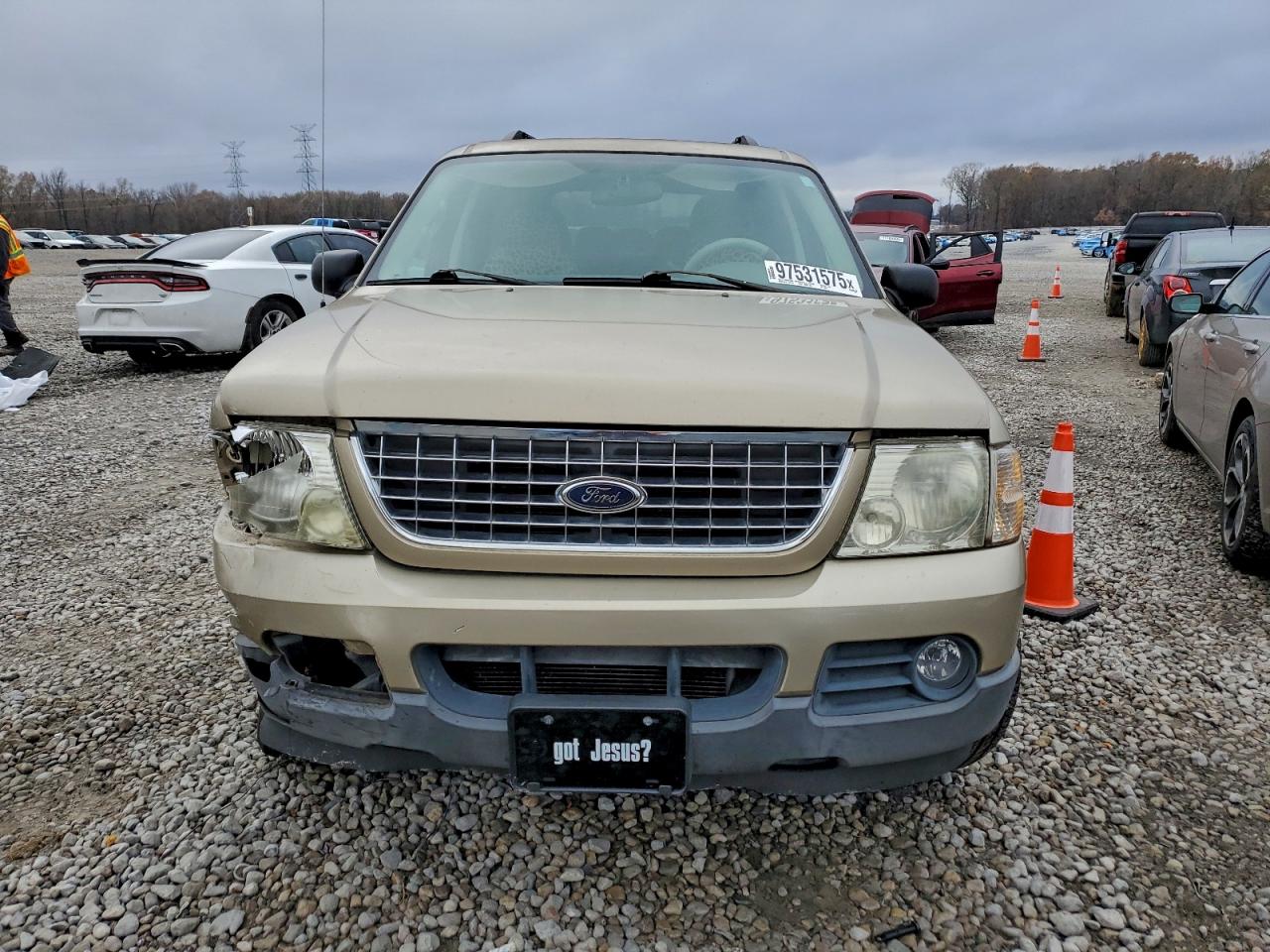 Ford Explorer Xlt Image 3