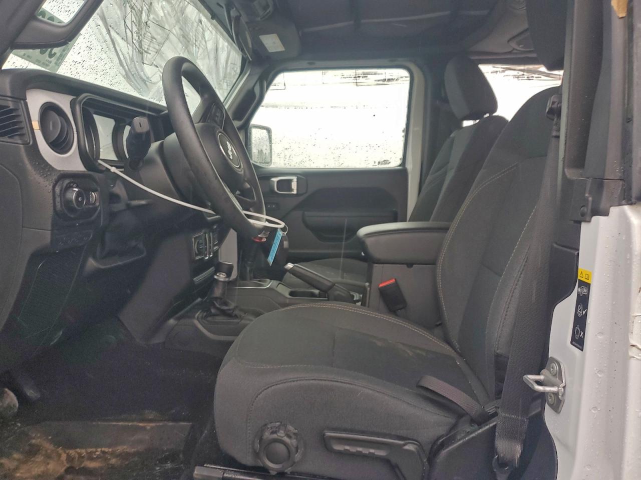 Jeep Wrangler Sport Image 4