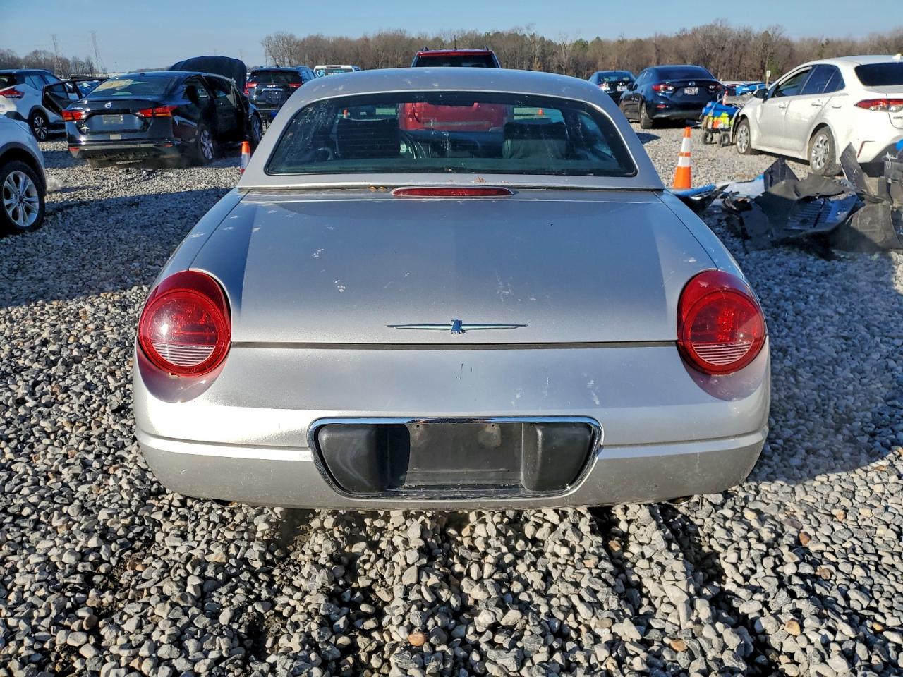 Ford Thunderbird Image 12