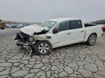  Salvage Nissan Titan