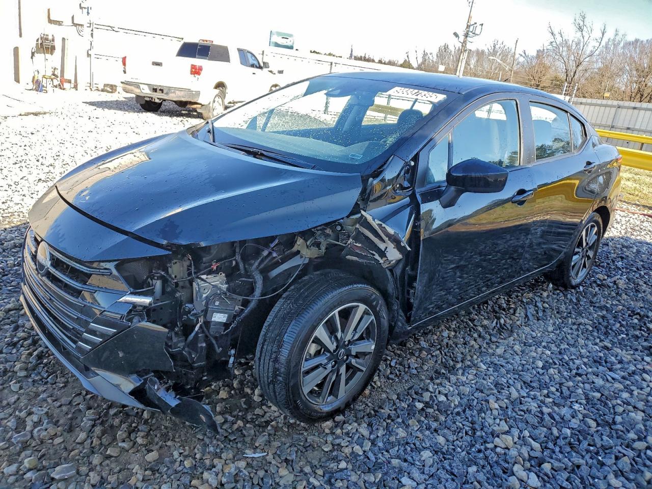 Nissan Versa Sv Image 1