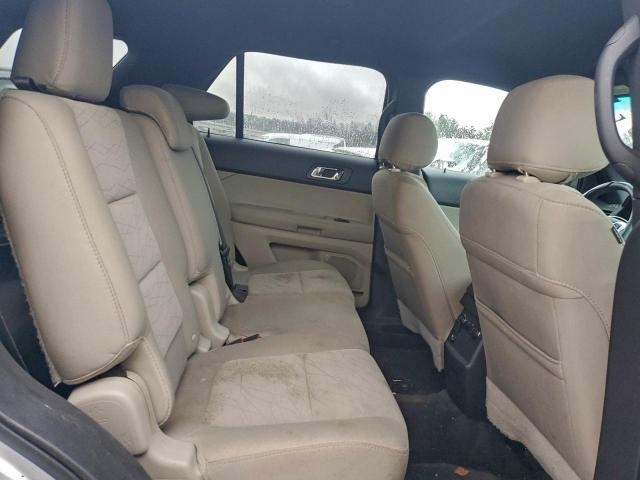 Ford Explorer Image 9