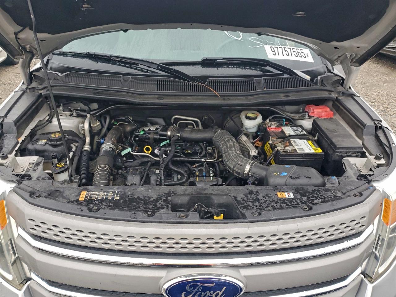 Ford Explorer Image 10