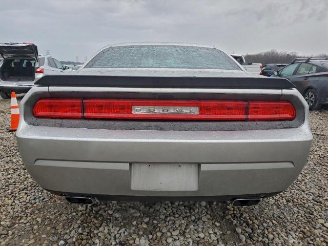 Dodge Challenger Sxt Image 2