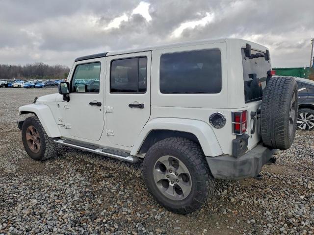 Jeep Wrangler Sahara Image 3