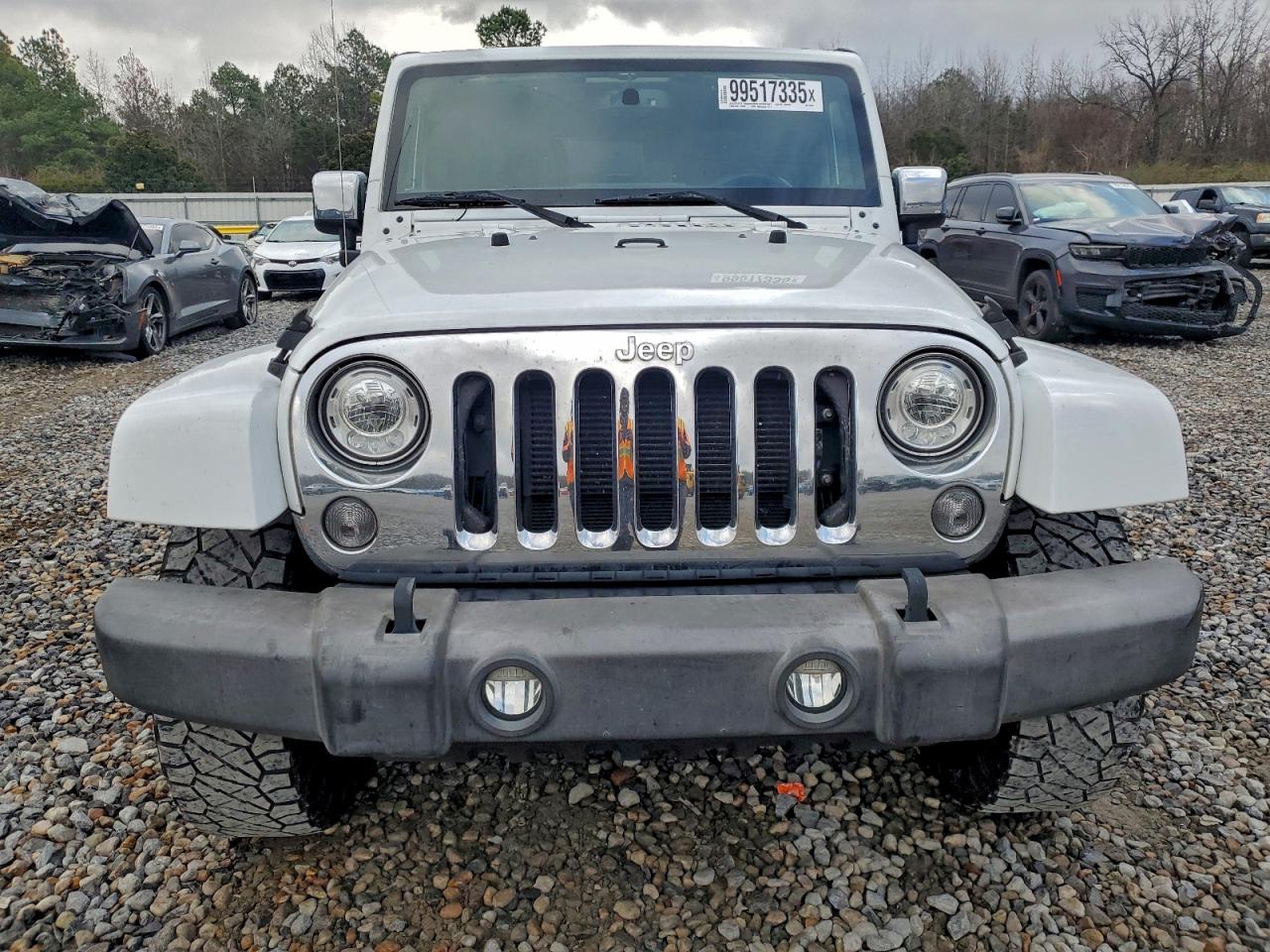Jeep Wrangler Sahara Image 5
