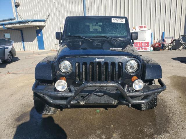 Jeep Wrangler Sahara Image 8