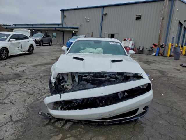 Dodge Challenger Sxt Image 2