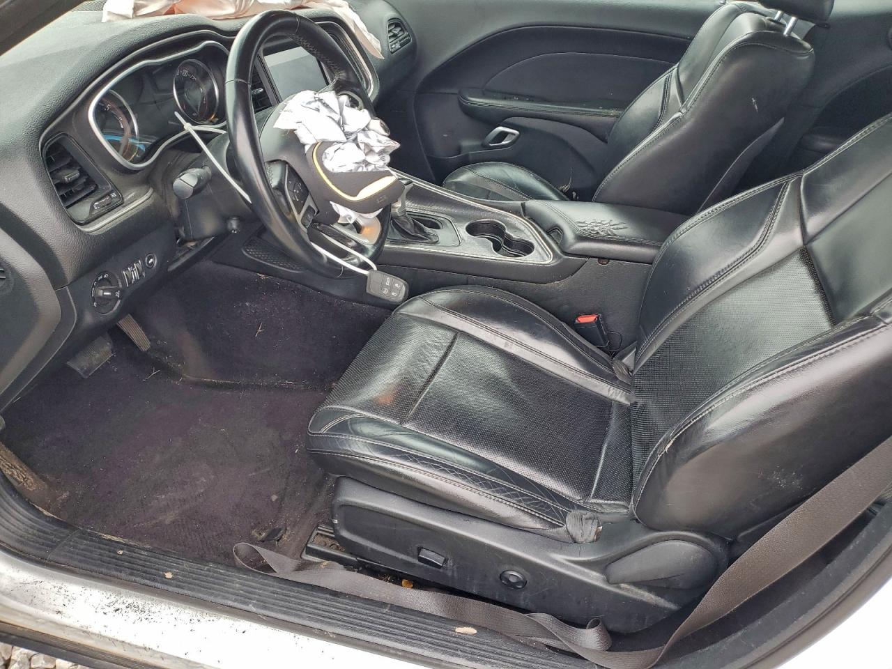 Dodge Challenger Sxt Image 10