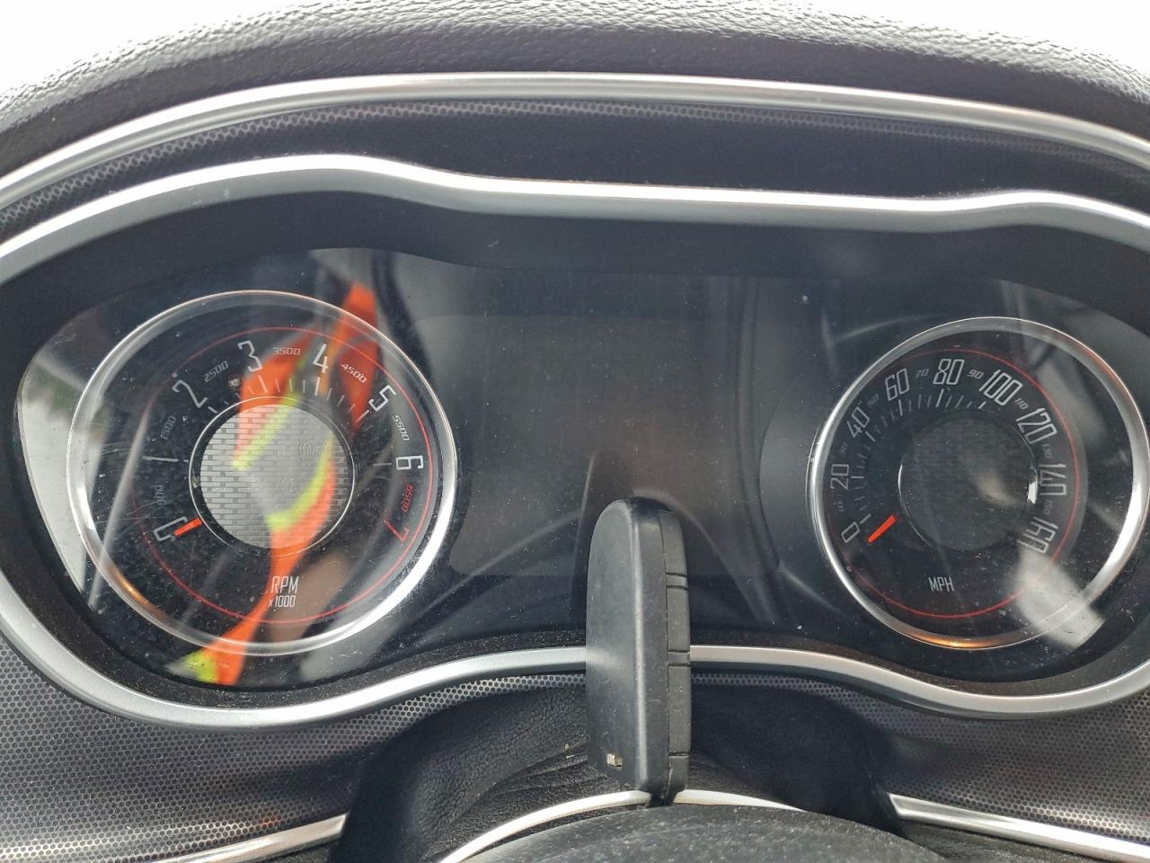 Dodge Challenger Sxt Image 12