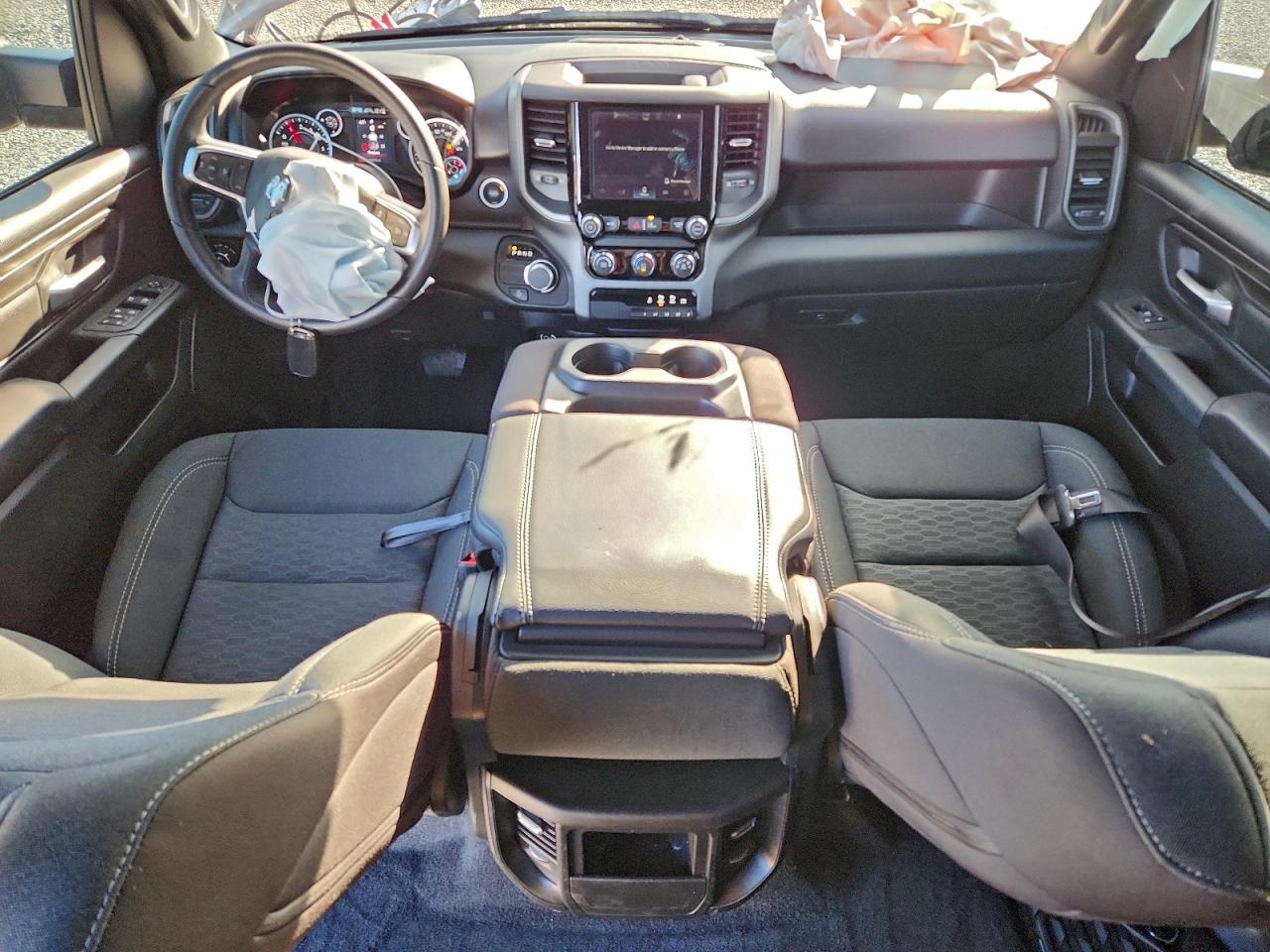 Ram 1500 Tradesman Image 8