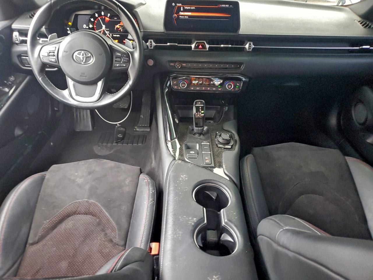 Toyota Supra Base Image 11