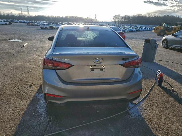 Hyundai ACCENT Se Image 8