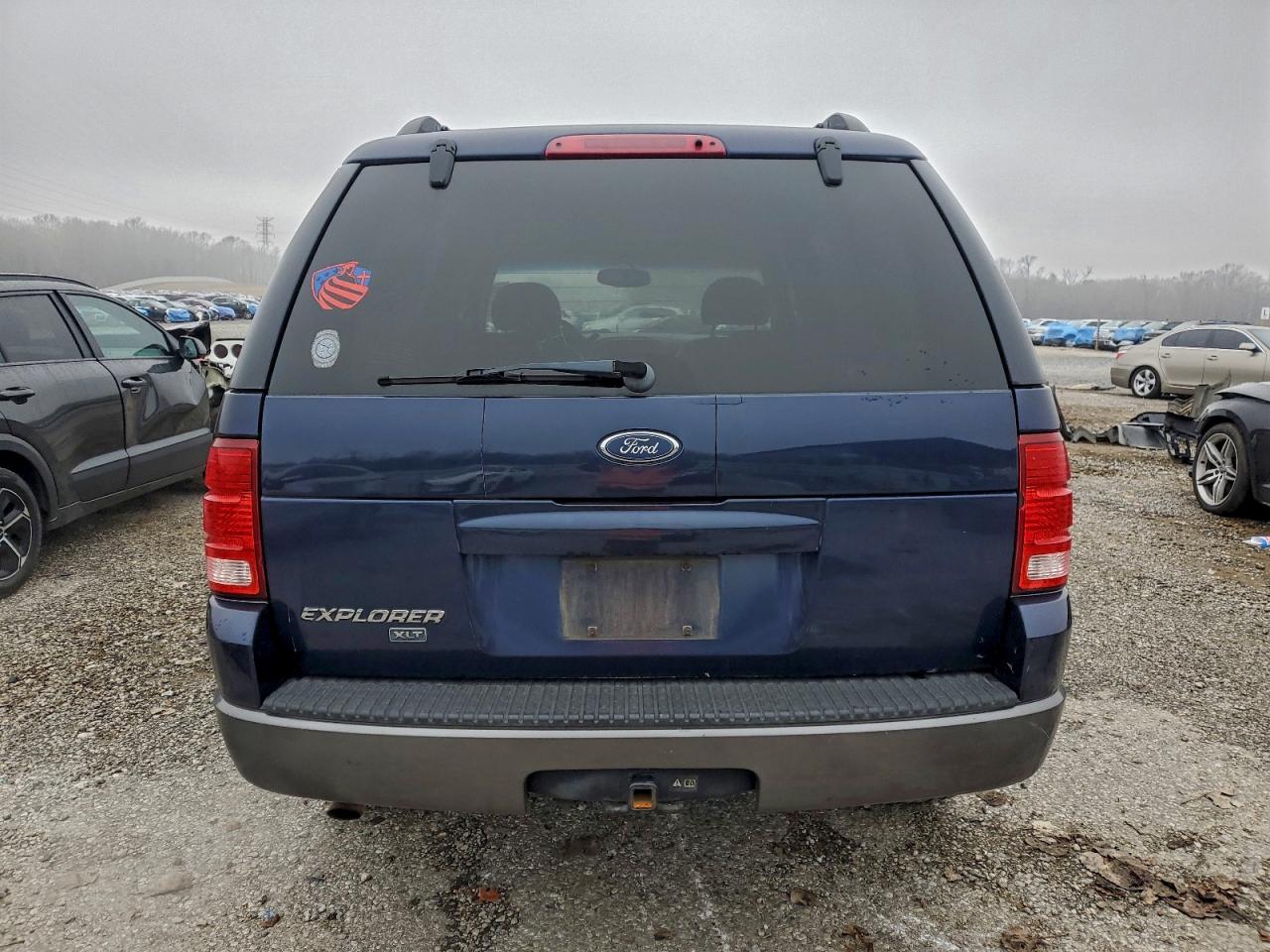 Ford Explorer Xlt Image 3