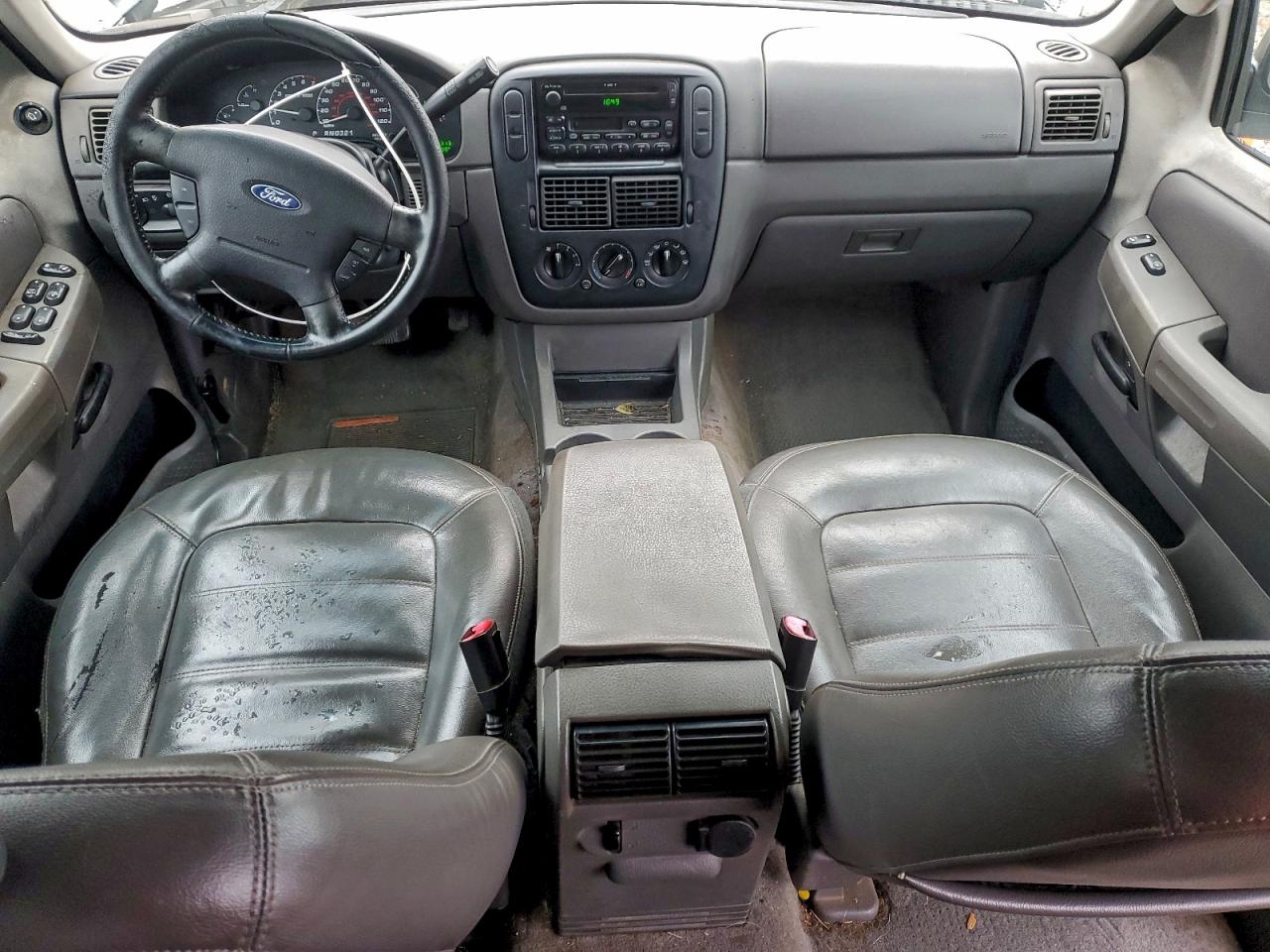 Ford Explorer Xlt Image 9