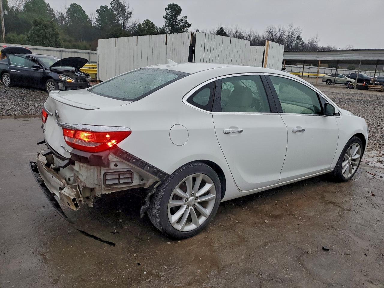 Buick Verano Convenience Image 6