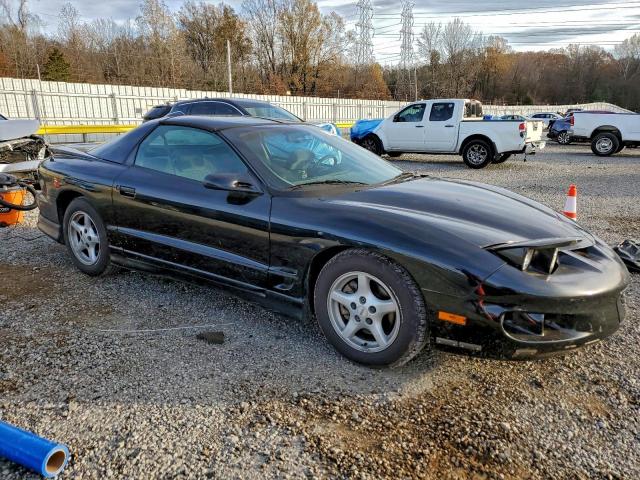 Pontiac Firebird Image 2